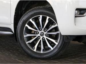 Toyota Land Cruiser Prado 2.8GD VX-L - Image 7