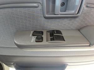 Toyota Land Cruiser 79 4.5D-4D LX V8 single cab - Image 10