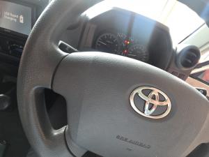 Toyota Land Cruiser 79 4.5D-4D LX V8 single cab - Image 19