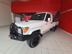 Toyota Land Cruiser 79 4.5D-4D LX V8 single cab - Image 2