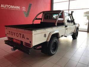 Toyota Land Cruiser 79 4.5D-4D LX V8 single cab - Image 4