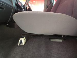 Toyota Land Cruiser 79 4.5D-4D LX V8 single cab - Image 9