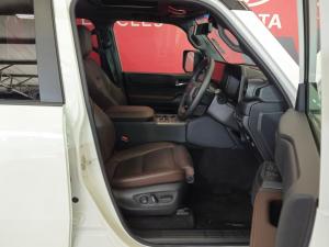 Toyota Land Cruiser Prado 2.8GD VX-R - Image 15