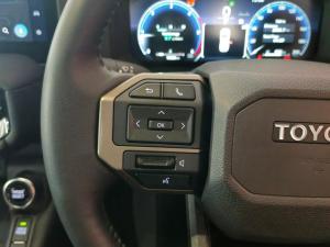 Toyota Land Cruiser Prado 2.8GD VX-R - Image 18