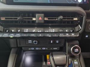 Toyota Land Cruiser Prado 2.8GD VX-R - Image 25