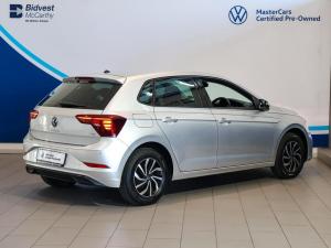 Volkswagen Polo hatch 1.0TSI Life manual - Image 11