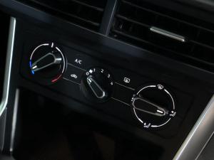 Volkswagen Polo hatch 1.0TSI Life manual - Image 16