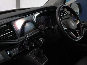 Volkswagen Caravelle 2.0BiTDI Highline 4Motion - Image 24