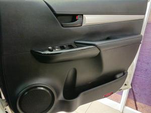 Toyota Hilux 2.4GD-6 double cab SRX auto - Image 4