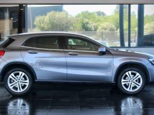 Mercedes-Benz GLA GLA200 auto - Image 4
