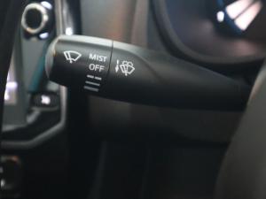 Renault Kwid 1.0 Techno manual - Image 17