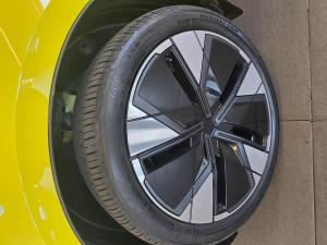 Volvo EX30 Ultra Twin Motor Performance - Image 8