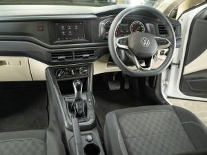 Volkswagen Polo sedan 1.6 Life auto - Image 17