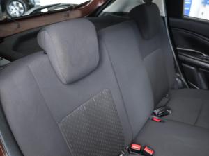 Toyota Vitz 1.0 XR manual - Image 17