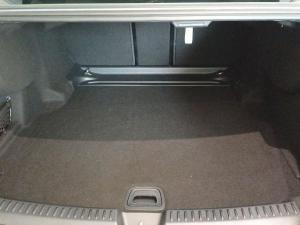 Mercedes-Benz E-Class E220d Avantgarde - Image 10