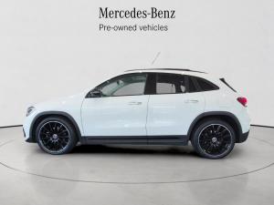 Mercedes-Benz GLA GLA200d - Image 4