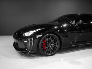 Nissan GT-R Black Edition - Image 14