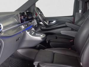 Mercedes-Benz V-Class V300d Exclusive - Image 18
