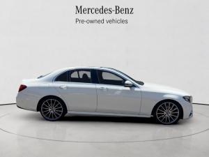 Mercedes-Benz E-Class E200 - Image 8