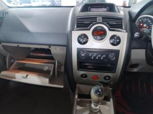 Renault Megane II 2.0 Privilege - Image 10