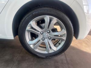 Peugeot 208 5-door 1.6 Allure auto - Image 20