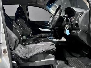 Nissan Navara 2.3D double cab SE auto - Image 14