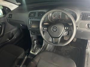 Volkswagen Polo Vivo hatch 1.6 Comfortline auto - Image 12