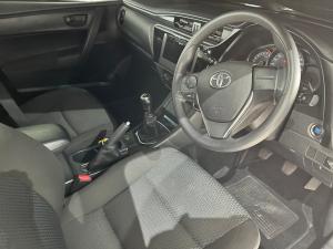 Toyota Corolla Quest 1.8 Plus manual - Image 10