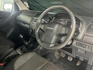 Isuzu D-Max 250 double cab Hi-Ride - Image 5