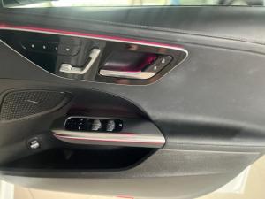 Mercedes-Benz C-Class C220d Avantgarde - Image 16