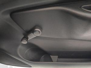 Nissan Navara 2.5 single cab XE - Image 14