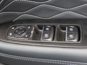 GWM Tank 300 2.0T HEV Super Luxury 4WD - Image 13