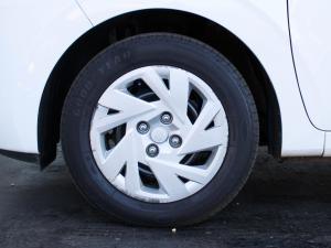 Hyundai Grand i10 1.0 Premium hatch - Image 9