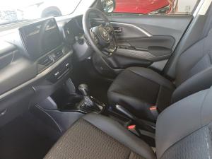 Suzuki Swift 1.2 GLX auto - Image 11