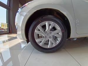 Suzuki Swift 1.2 GL manual - Image 9