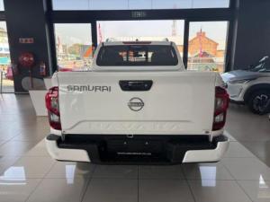 Nissan Navara 2.5DDTi double cab LE - Image 6