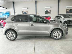 Volkswagen Polo Vivo hatch 1.6 Comfortline auto - Image 3