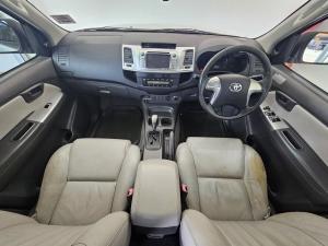 Toyota Hilux 4.0 V6 double cab Raider Dakar edition - Image 6