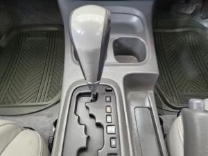 Toyota Hilux 4.0 V6 double cab Raider Dakar edition - Image 10