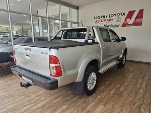 Toyota Hilux 4.0 V6 double cab Raider Dakar edition - Image 2
