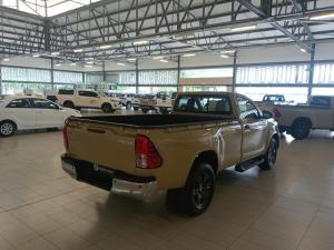 Toyota Hilux 2.4GD-6 single cab 4x4 Raider manual - Image 2