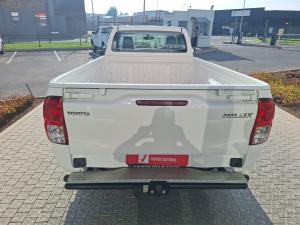Toyota Hilux 2.0 single cab S - Image 5