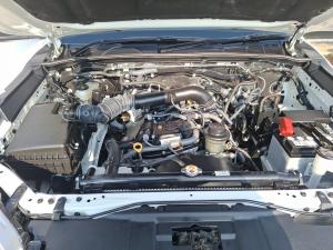 Toyota Hilux 2.0 single cab S - Image 14