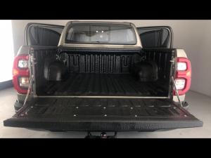 Toyota Hilux 2.8GD-6 double cab Raider auto - Image 13