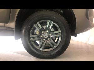 Toyota Hilux 2.8GD-6 double cab Raider auto - Image 17