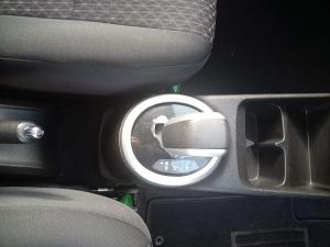 Toyota Vitz 1.0 XR auto - Image 12