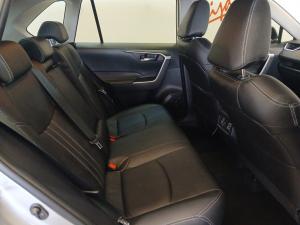 Toyota RAV4 2.0 GX auto - Image 18