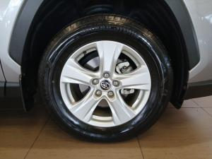 Toyota RAV4 2.0 GX auto - Image 21