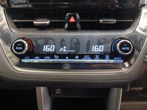 Toyota Corolla Cross 1.8 Hybrid XS - Image 16
