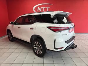 Toyota Fortuner 2.4GD-6 4X4 automatic - Image 9